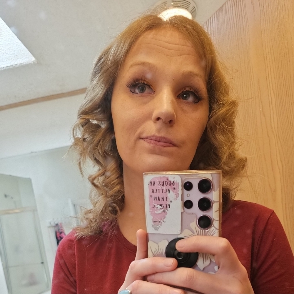 Meet your Posher, Kady